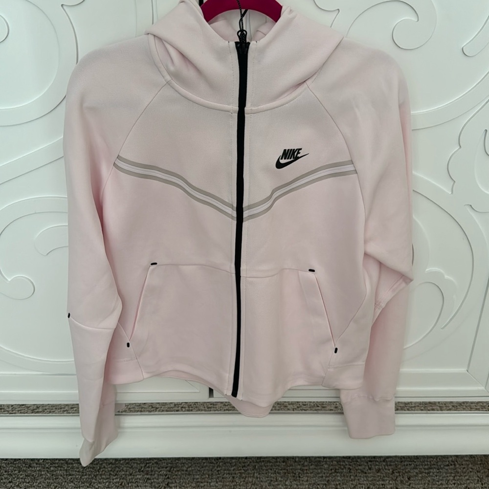 Nike tech fleece sweater